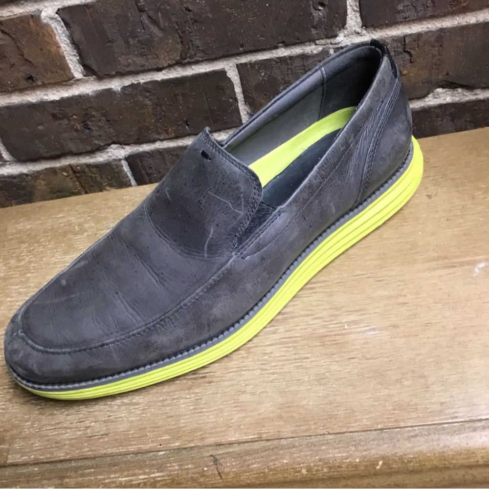 MENS COLE HAAN SLIP ON LEATHER SHOES,gray with yellow soles  SZ 11 M